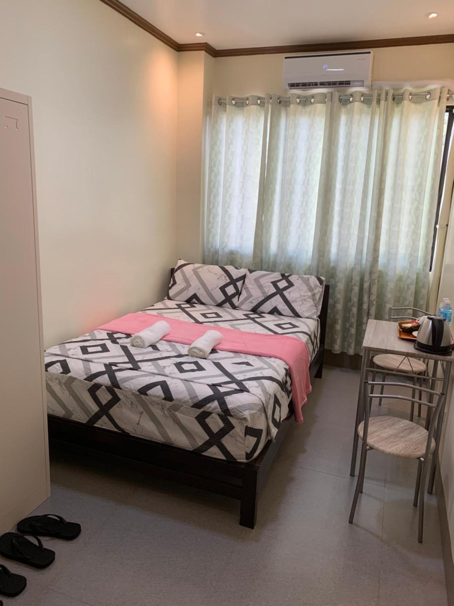 Zl Travelers Inn Batuan Экстерьер фото