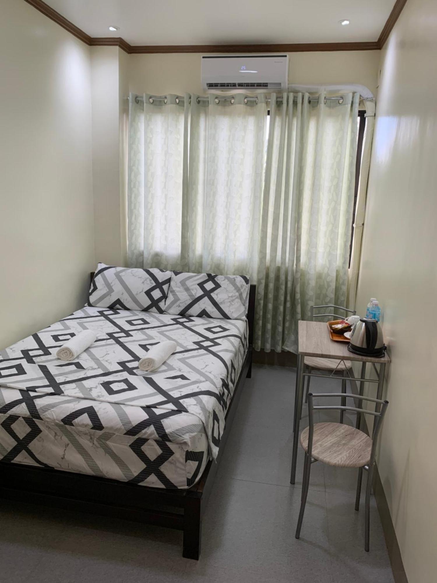 Zl Travelers Inn Batuan Экстерьер фото