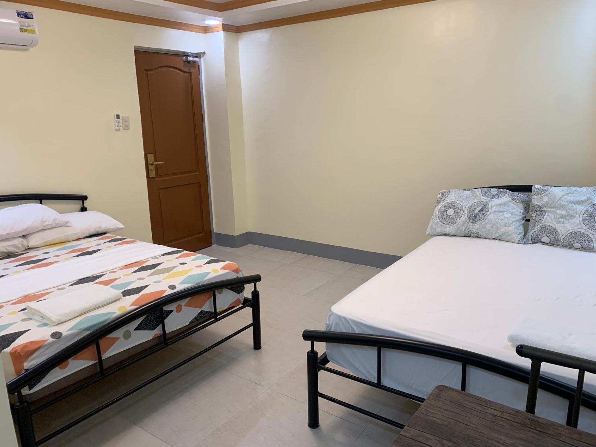 Zl Travelers Inn Batuan Экстерьер фото